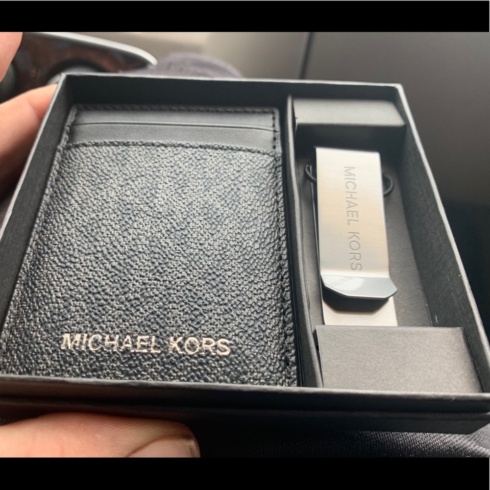 COPY - 37H9LGFD1B-Men Card Case Money Clip WT